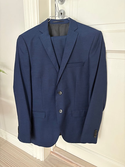 Product image 1 of 3