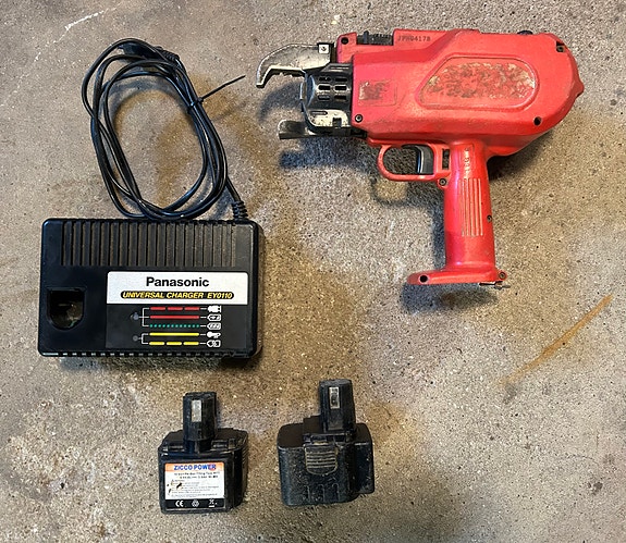 Product image 1 of 8