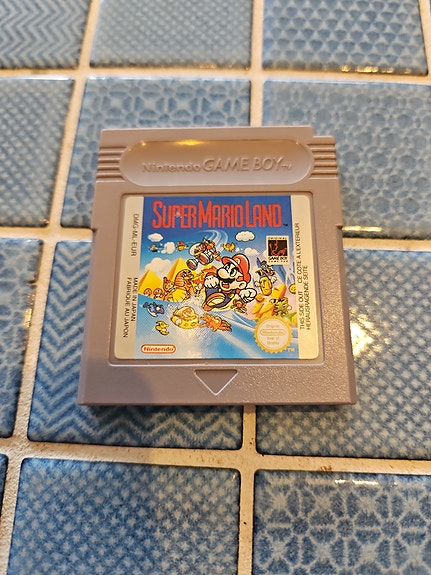 Product image 1 of 2