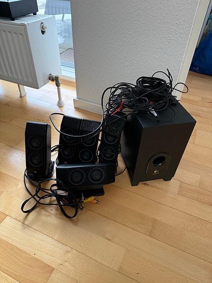 Product image 1 of 3