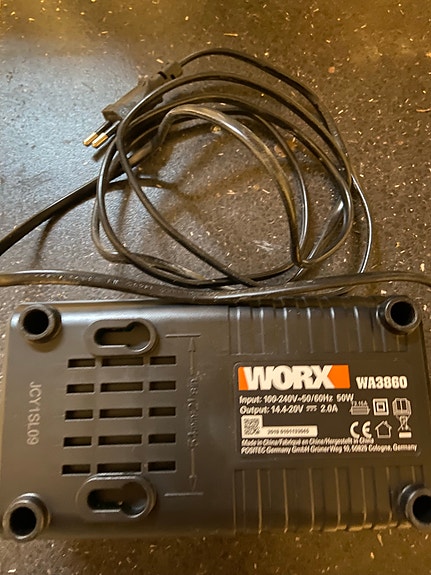 Product image 1 of 3