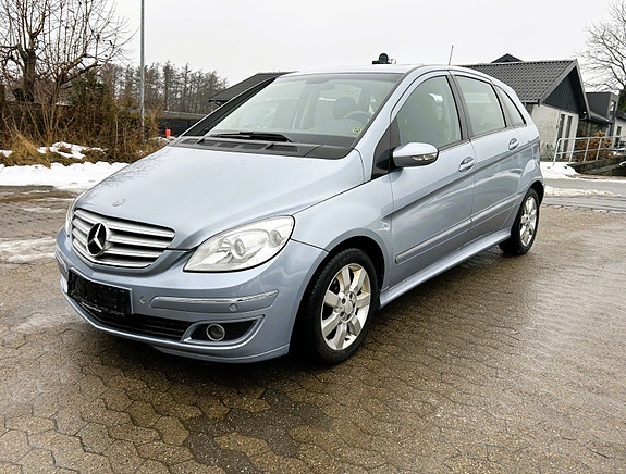 Mercedes B200