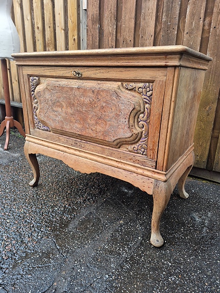 Product image 1 of 10