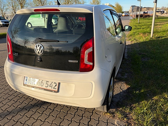 VW UP! til salg hos Nabilli