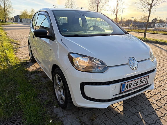 VW UP! til salg hos Nabilli