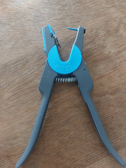 Product image 1 of 2