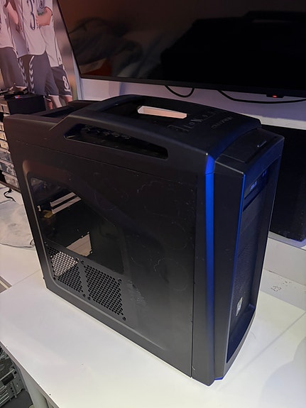 Product image 1 of 8