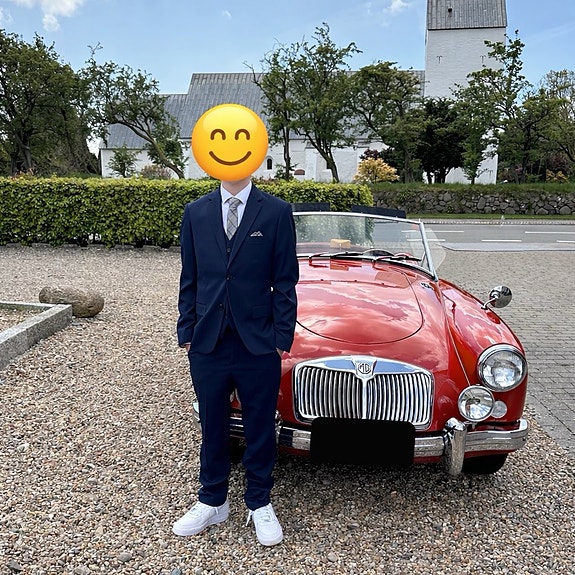 Product image 1 of 2