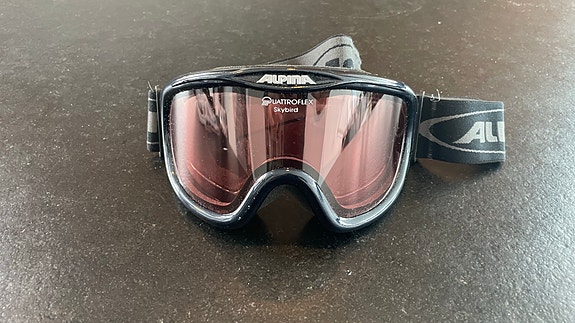 Product image 1 of 3