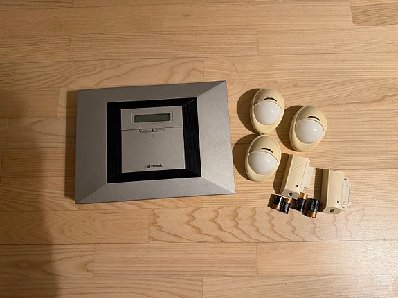 Product image 3 of 4