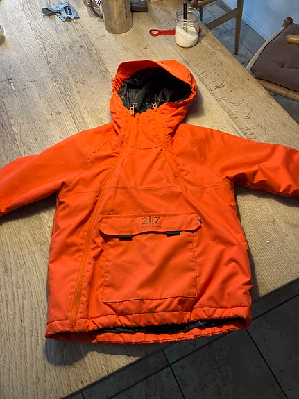 Product image 1 of 5