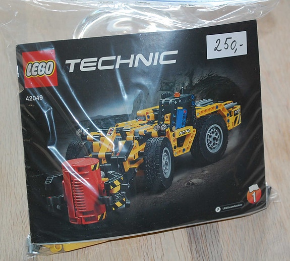 Product image 33 of 57