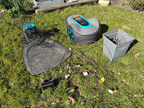 Product image 1 of 3