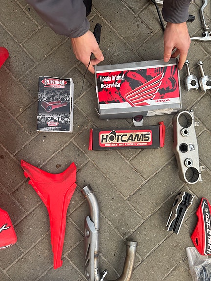 Product image 7 of 8