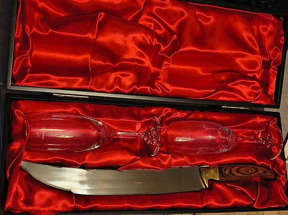 Product image 1 of 4