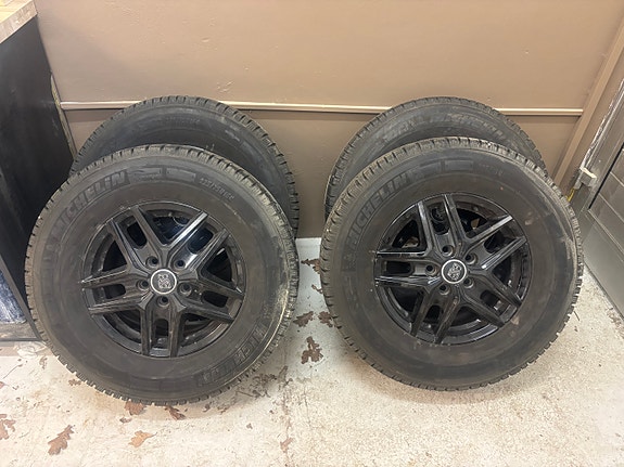 Product image 1 of 7