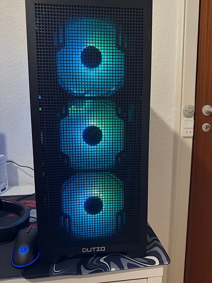 Product image 1 of 3