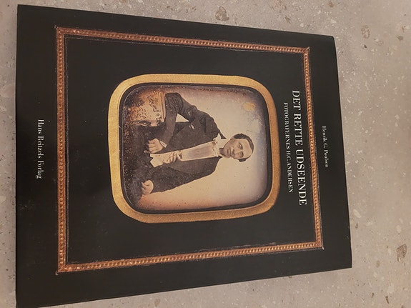 Product image 1 of 8