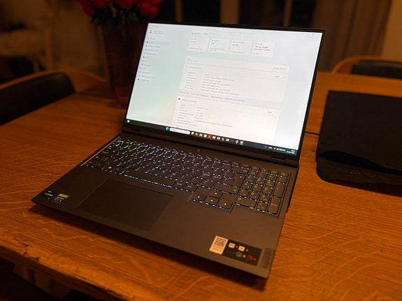 Product image 1 of 9