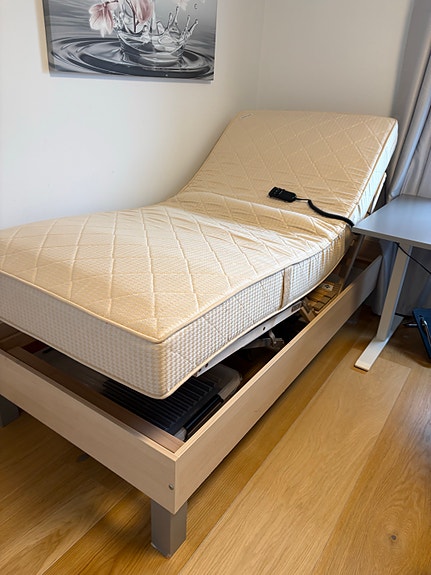 Product image 1 of 8