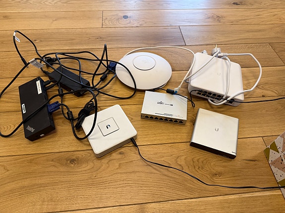 Product image 1 of 6