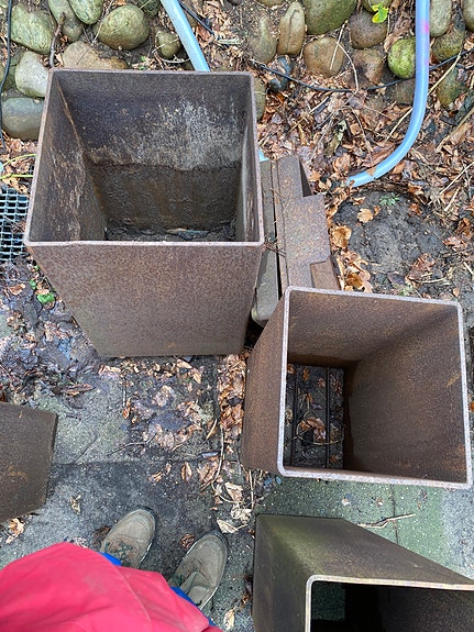 Product image 1 of 2