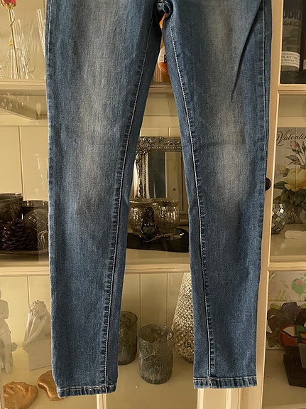 Product image 4 of 19