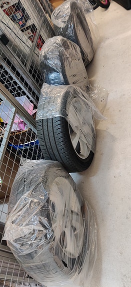 Product image 2 of 8