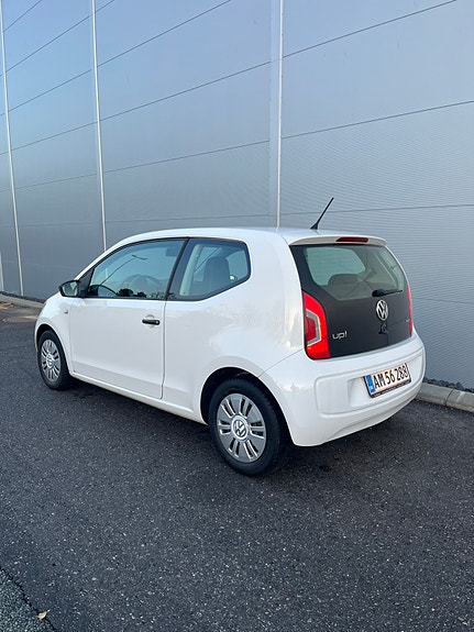 Volkswagen Up 2014 photo 3