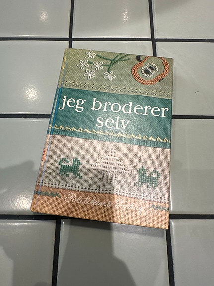 Product image 1 of 3