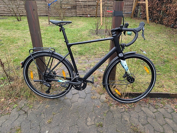 Product image 1 of 8