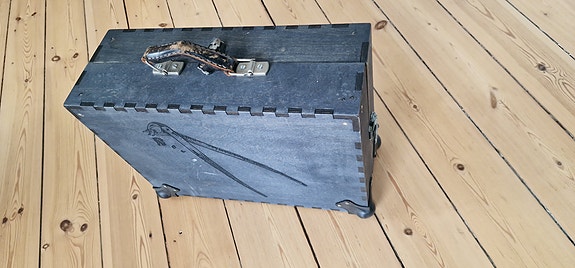 Product image 1 of 4