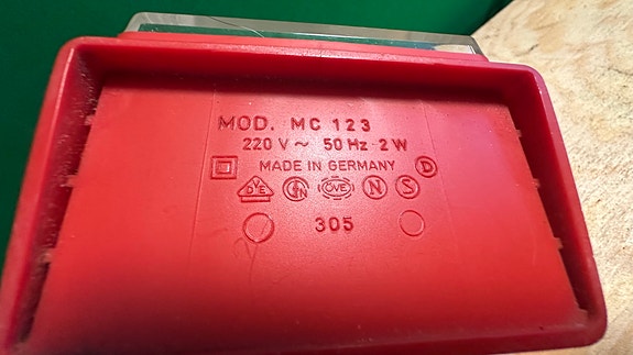 Product image 3 of 3