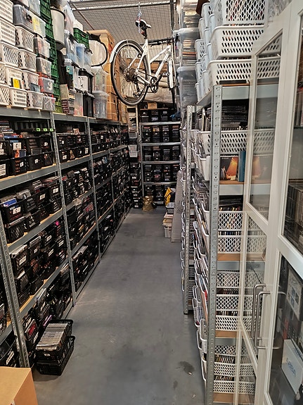 Product image 1 of 4