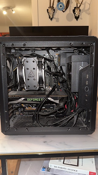 Product image 1 of 8