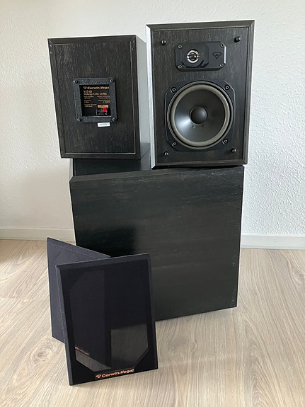 Product image 1 of 4