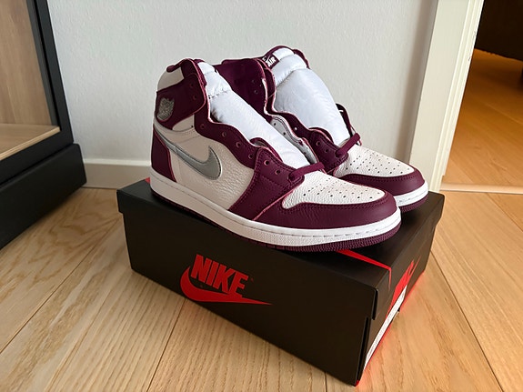 Product image 1 of 3