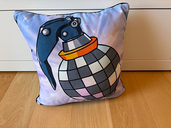 Product image 2 of 4