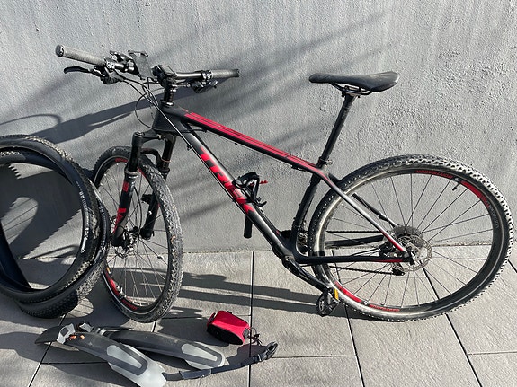 Product image 2 of 9