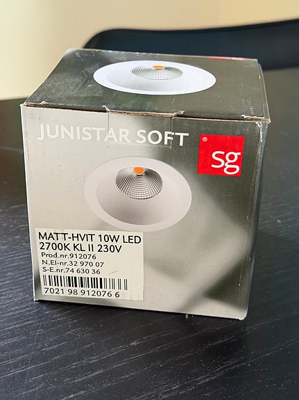 Product image 1 of 4