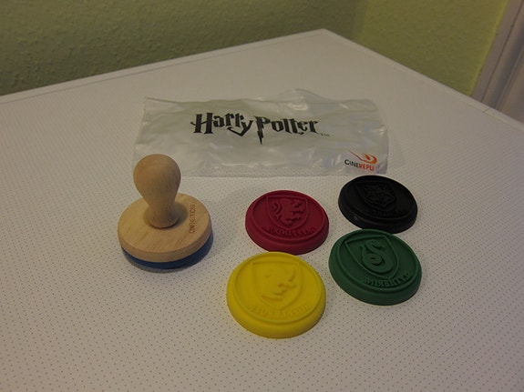 Product image 1 of 2