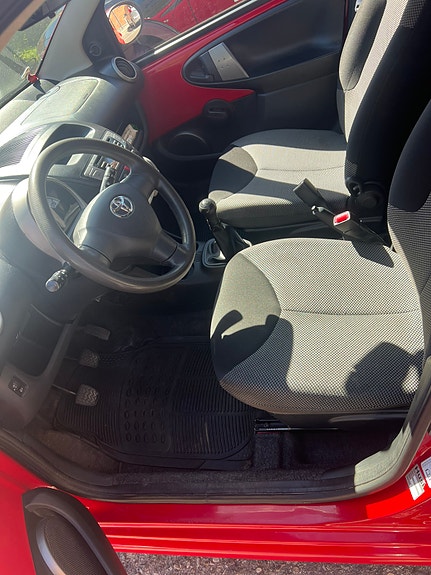 Toyota Aygo 2012 photo 4