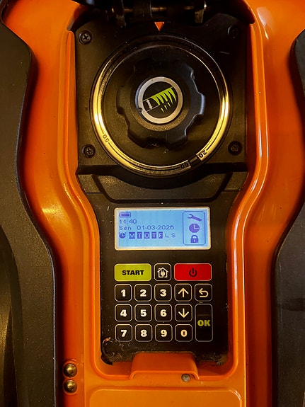 Product image 1 of 2