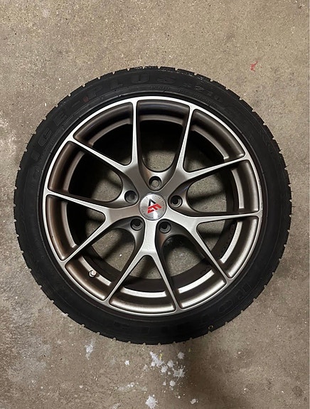 Product image 1 of 4