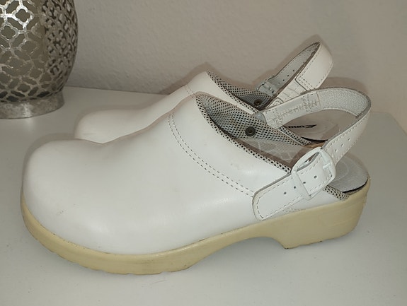 Product image 1 of 8