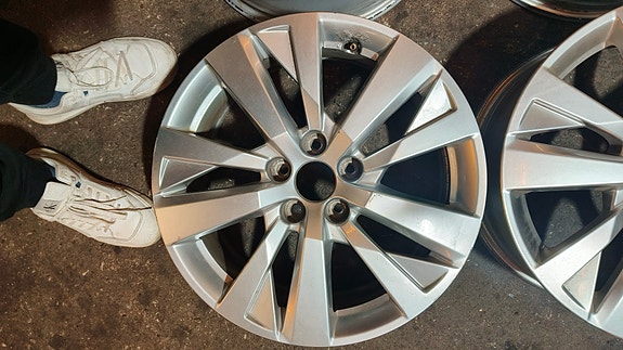 Product image 3 of 9