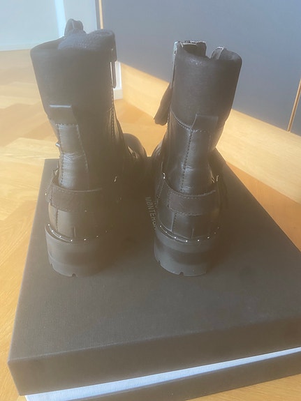 Product image 16 of 19