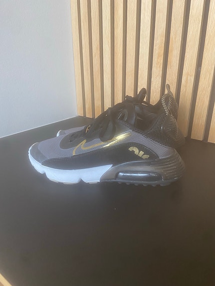 Product image 11 of 23