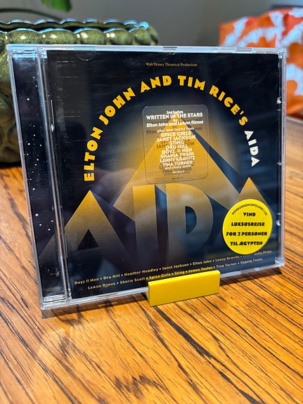 Product image 1 of 2