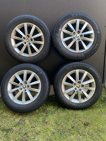 Product image 1 of 4